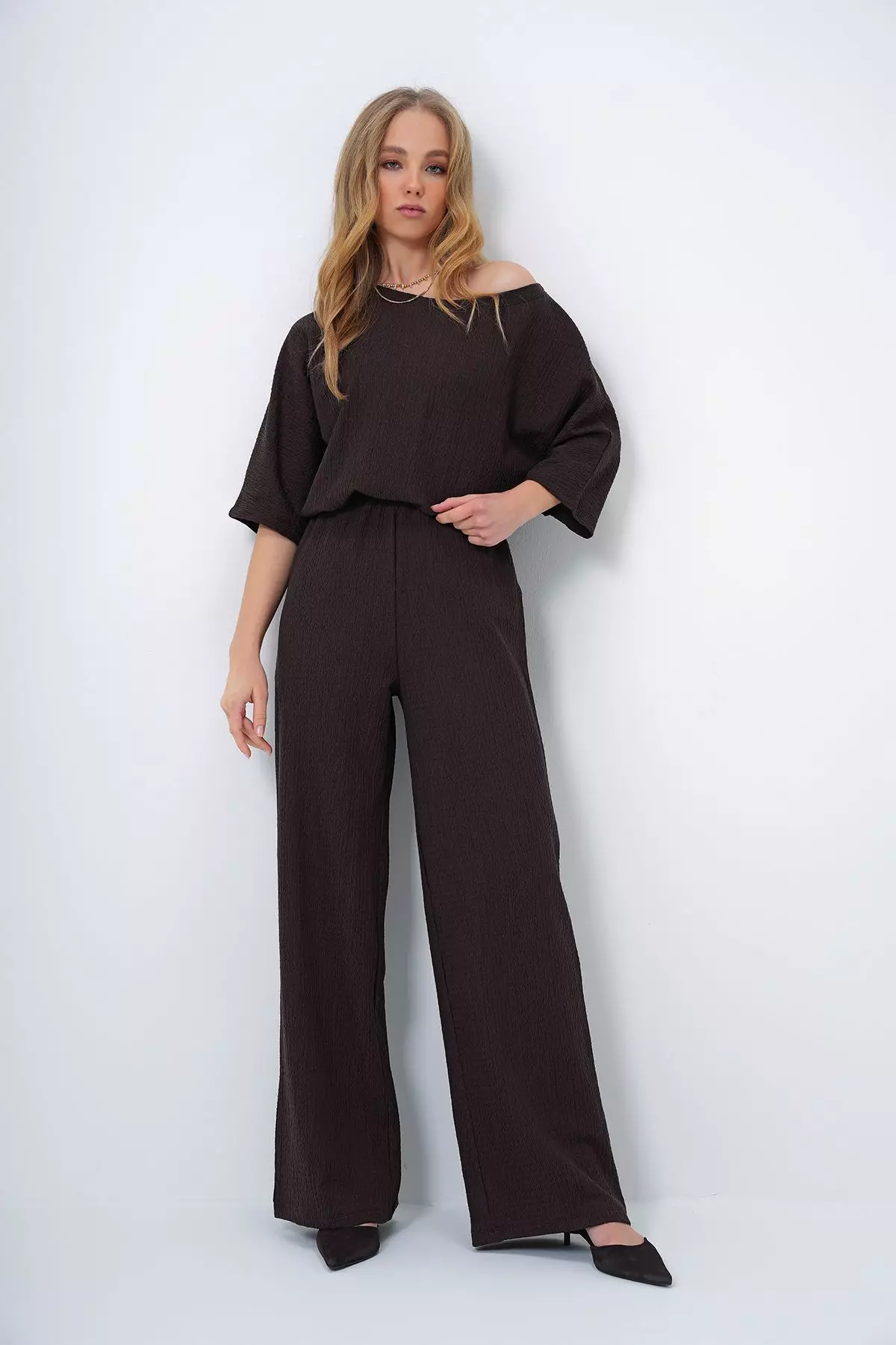 Women's Bitter Coffee Boat Neck Bat Sleeve Casual Blouse and Palazzo Trousers Crepe Set