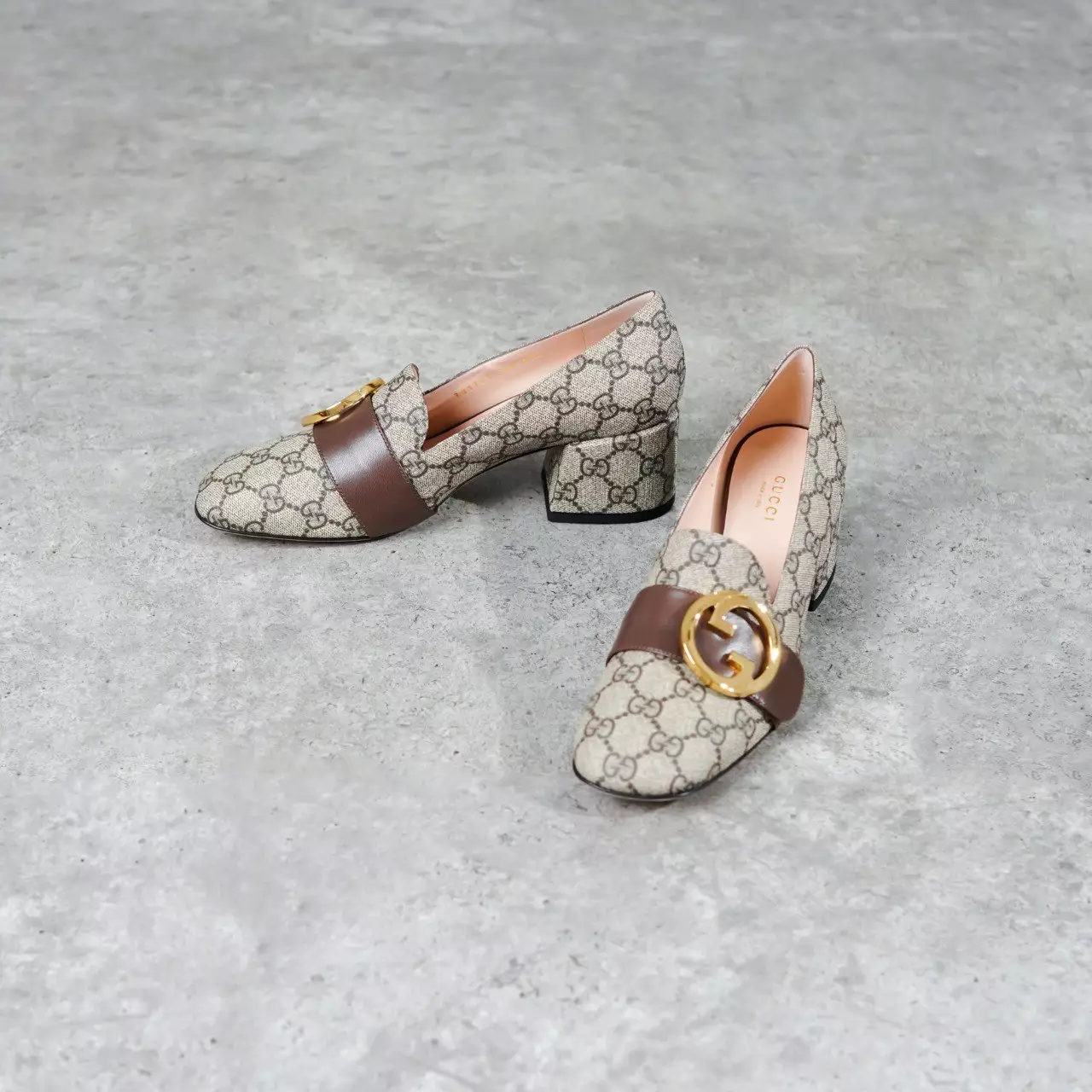 GUCCI グッチ　フリンジ　GGマーモント　パンプス Loafers Gucci Gg Marmont Heels Gucci Silver Metallic Laminate GG