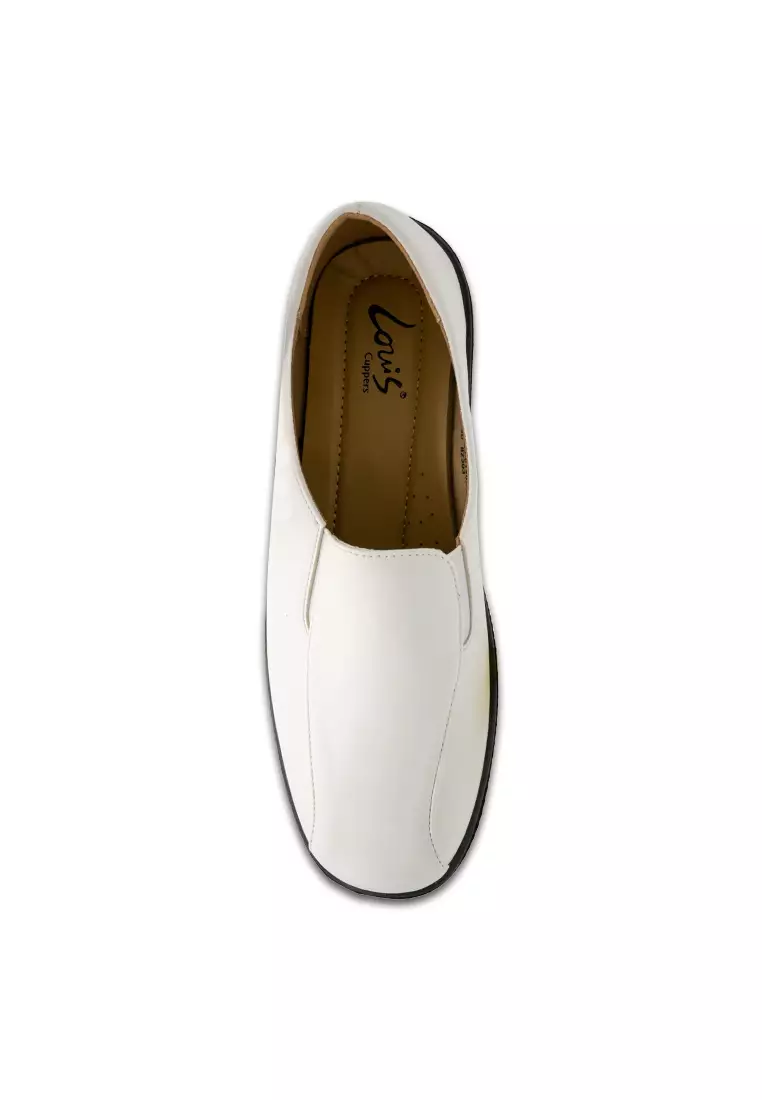 Round Toe Flats