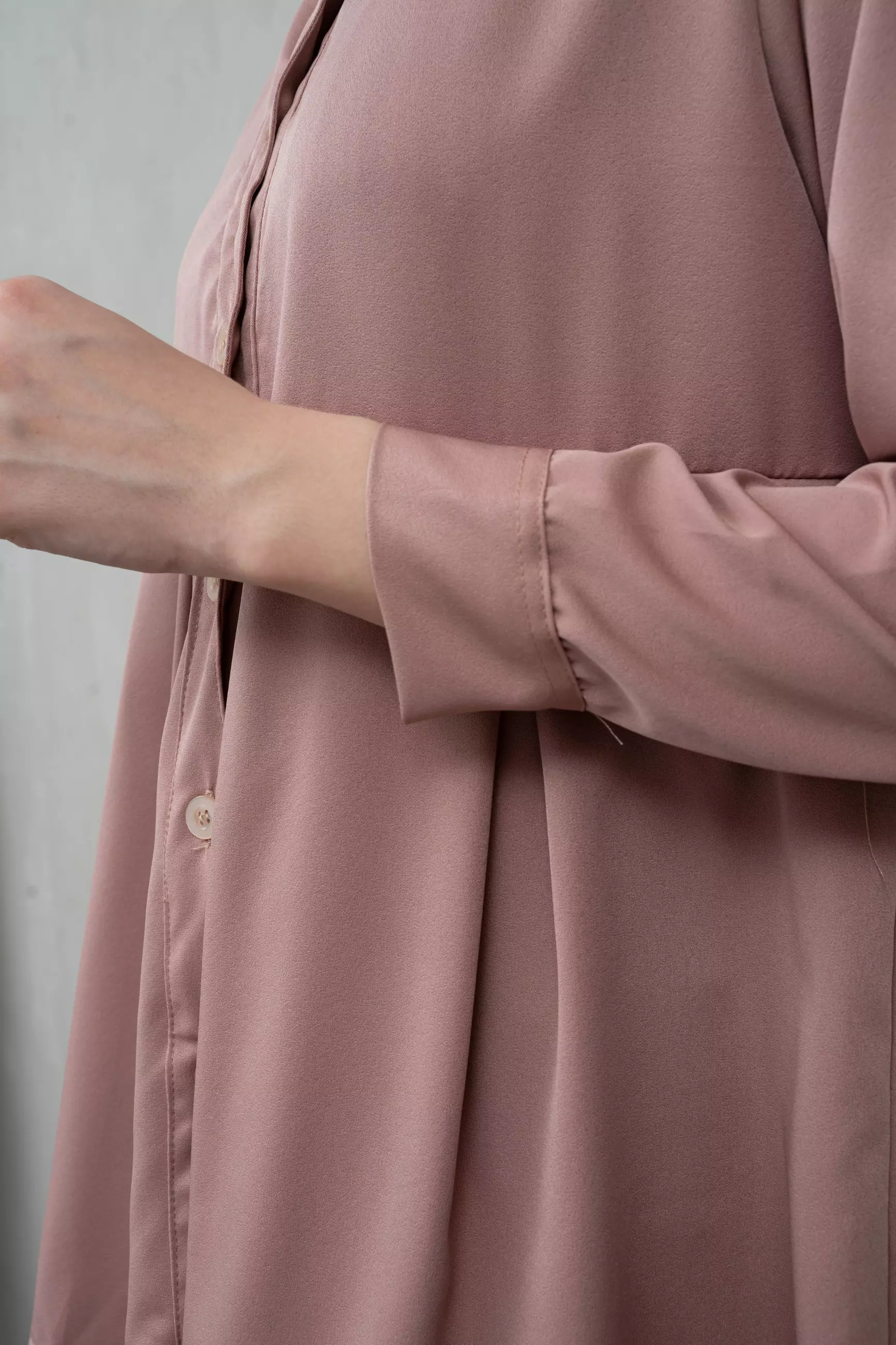Houseofcuff Mars Top in Nude Kemeja Wanita