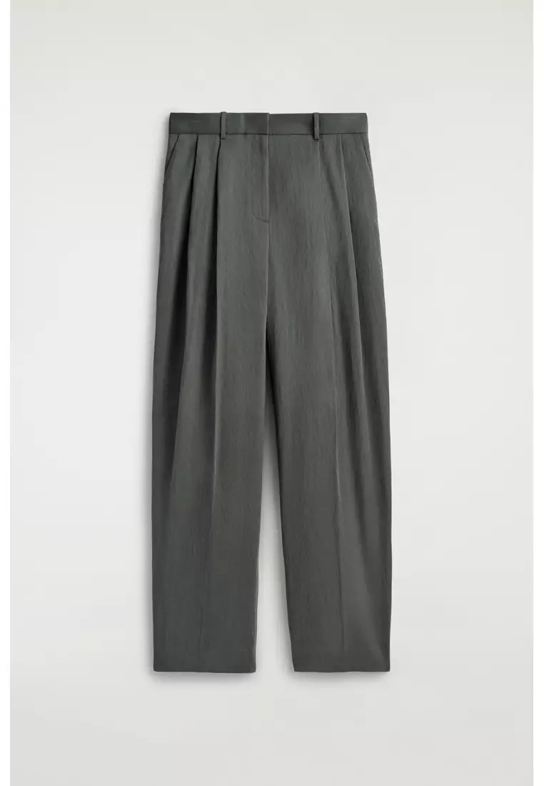RELAXED FLUID WIDE-LEG TROUSERS