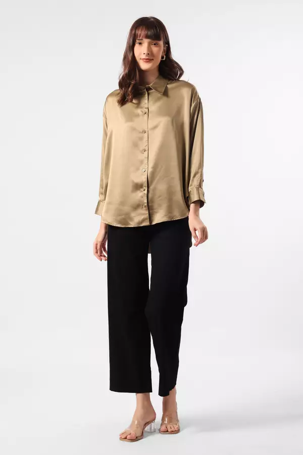 MINIMAL - Nourra - Kemeja Satin Relaxed Fit - Khaky Colour Khaky_Dark