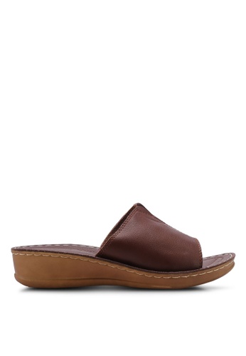 NOVENI brown Casual Faux Leather Sandals 16AECSHD54AD78GS_1