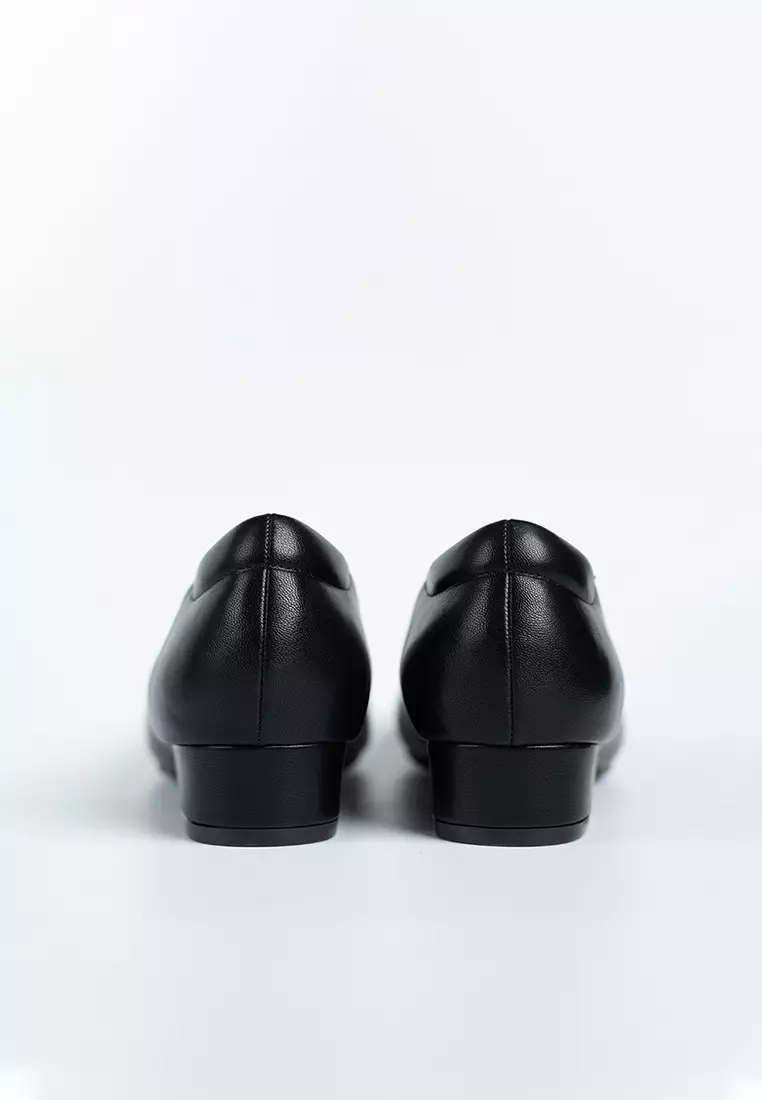 Bethany Pointed Mid Heel