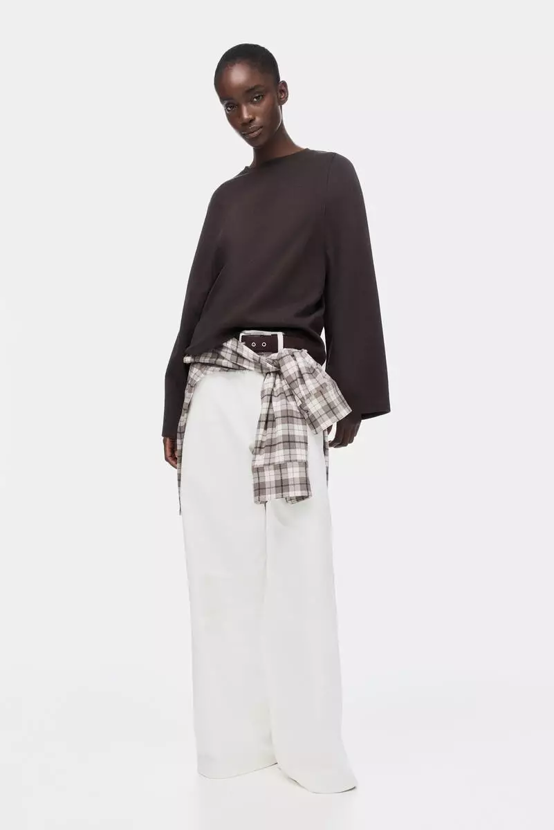 Oversized interlock top
