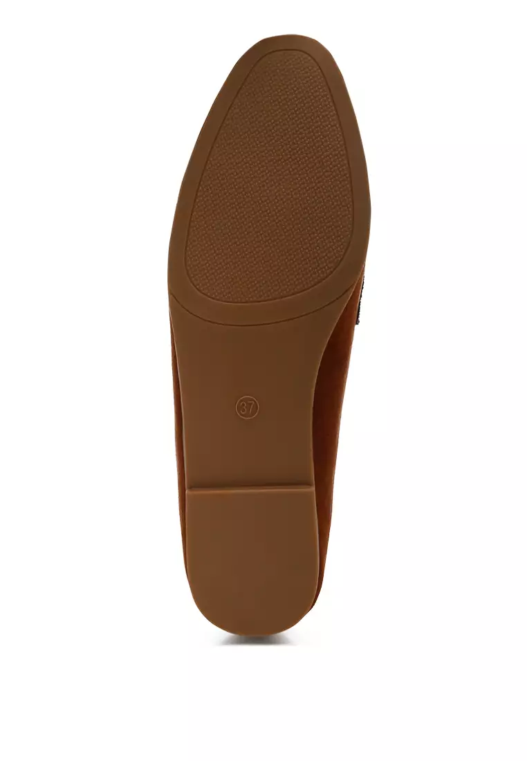 Sepatu Rumbai Micro Suede Warna Coklat