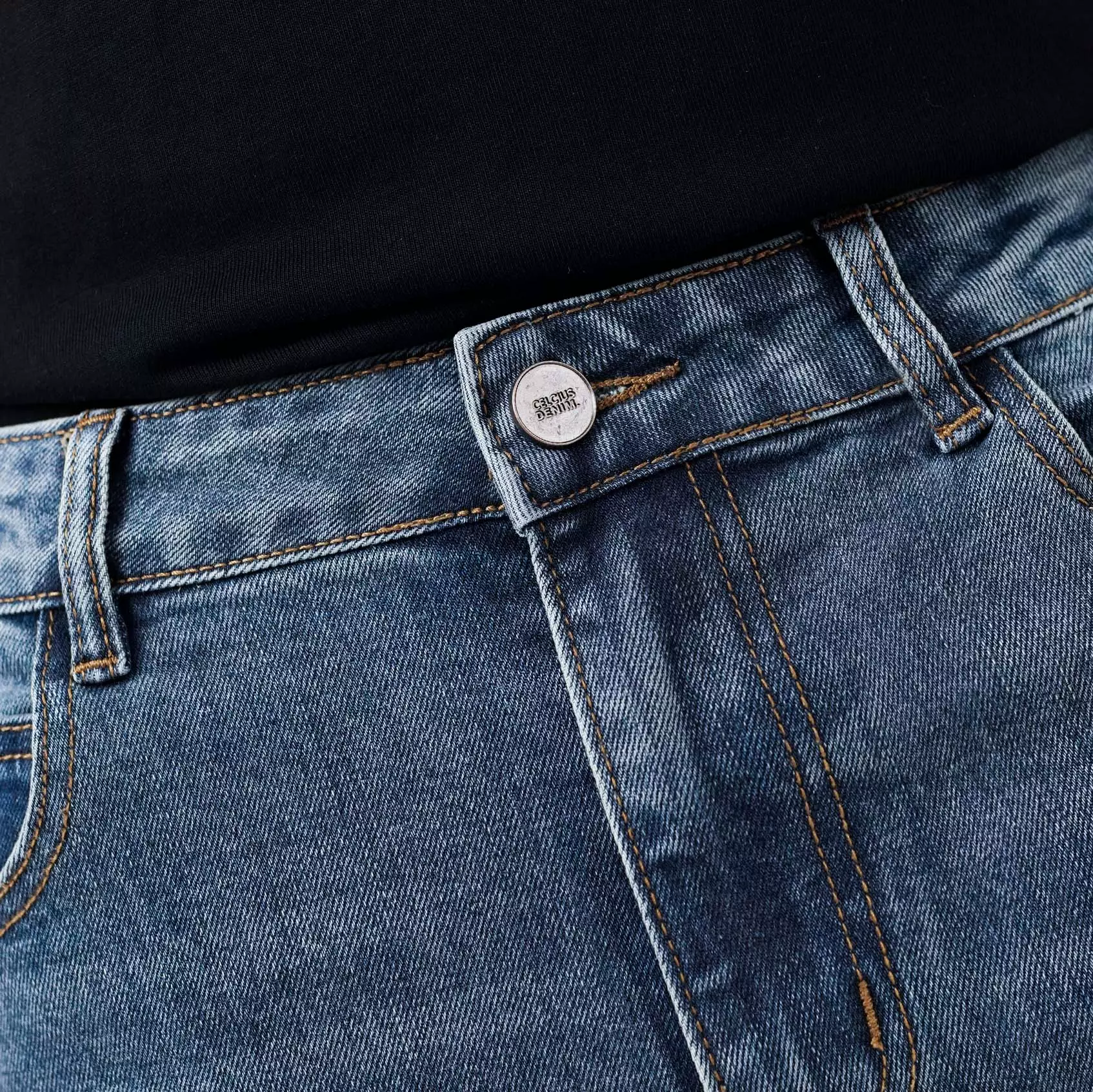 CELCIUS Celana Denim Straight Fit I31000401C Dark Blue