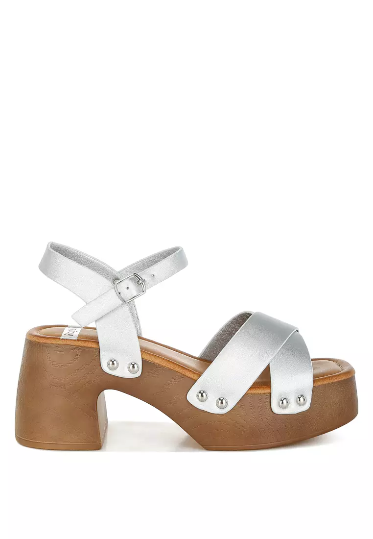 Rag & CO. Metallic Pleather Clog Sandals in Silver