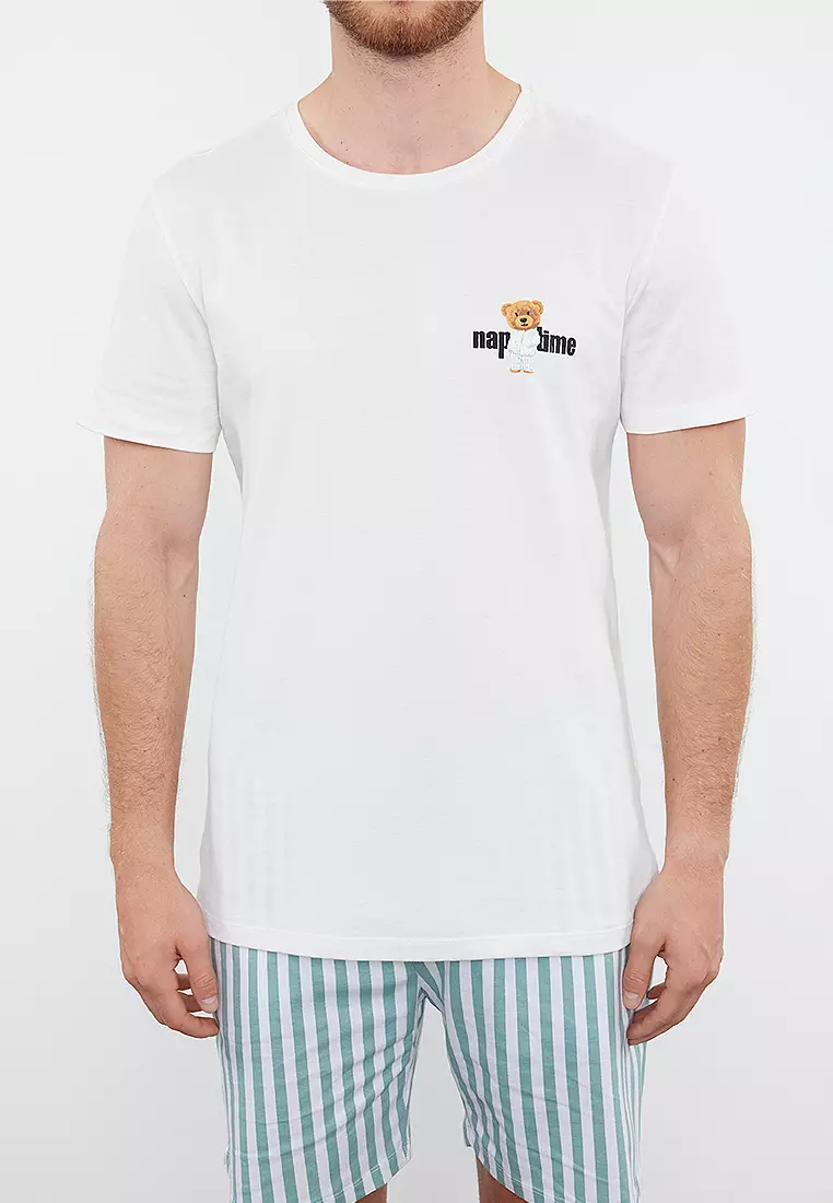 Regular Fit Printed Pyjamas Set