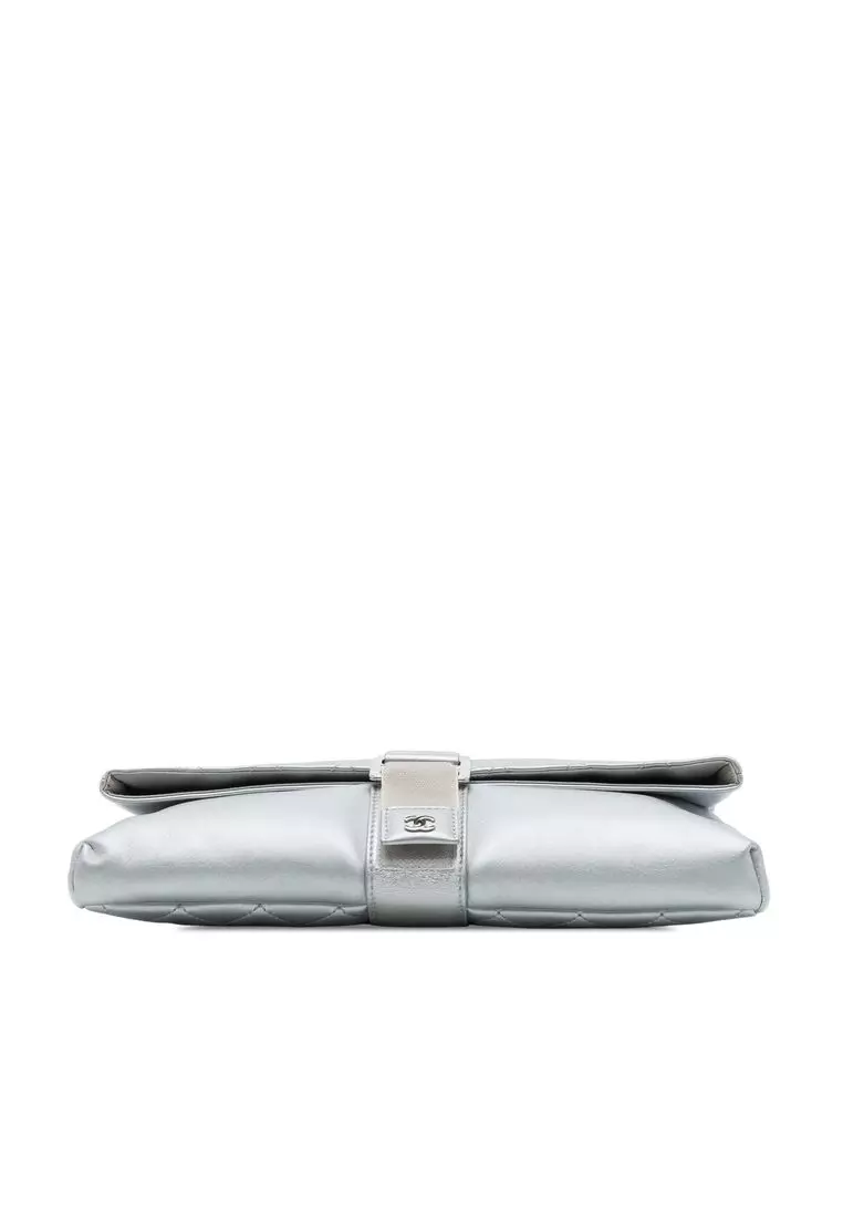 Pre-Loved Chanel Quilted Lambskin Grip Clutch