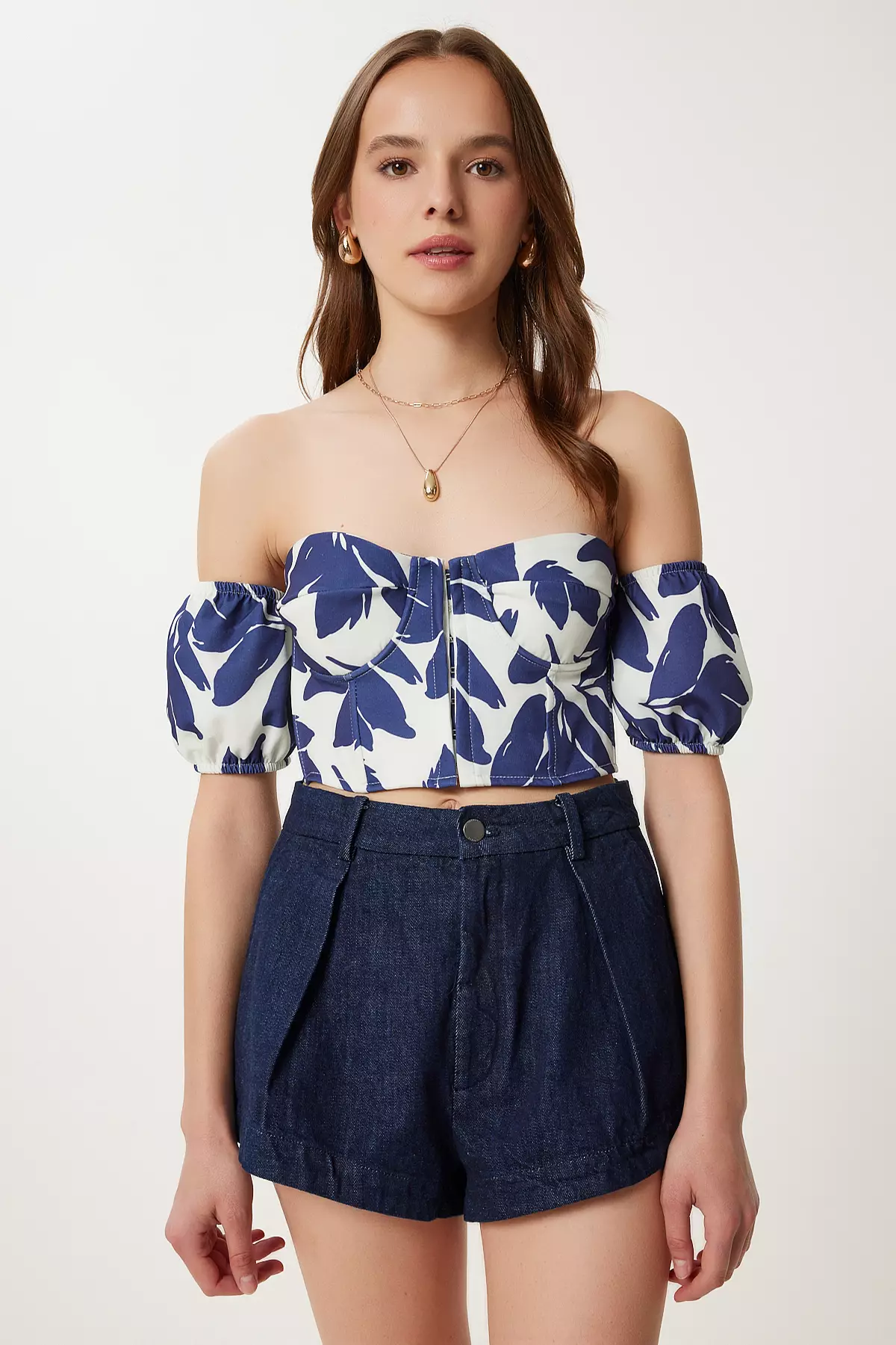 Women's Cream Navy Blue Patterned Crop Viscose Blouse Cr00510