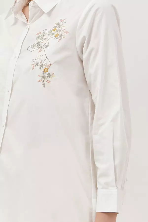 Minimal Estrella Embroidery Tunic - Offwhite