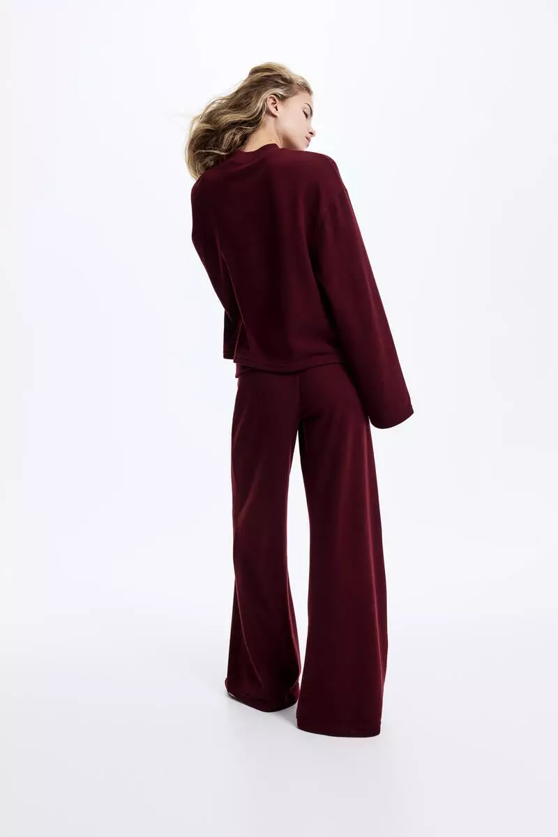 2-piece jersey top and trousers set