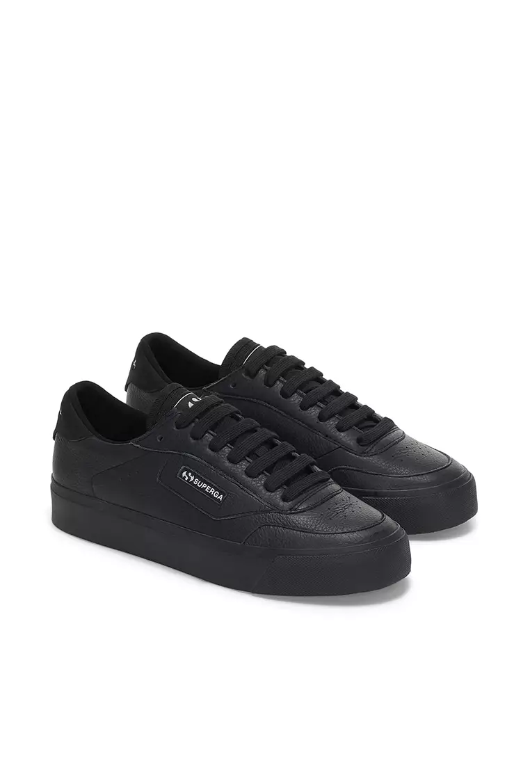 3843 Court Triple Black Sneakers