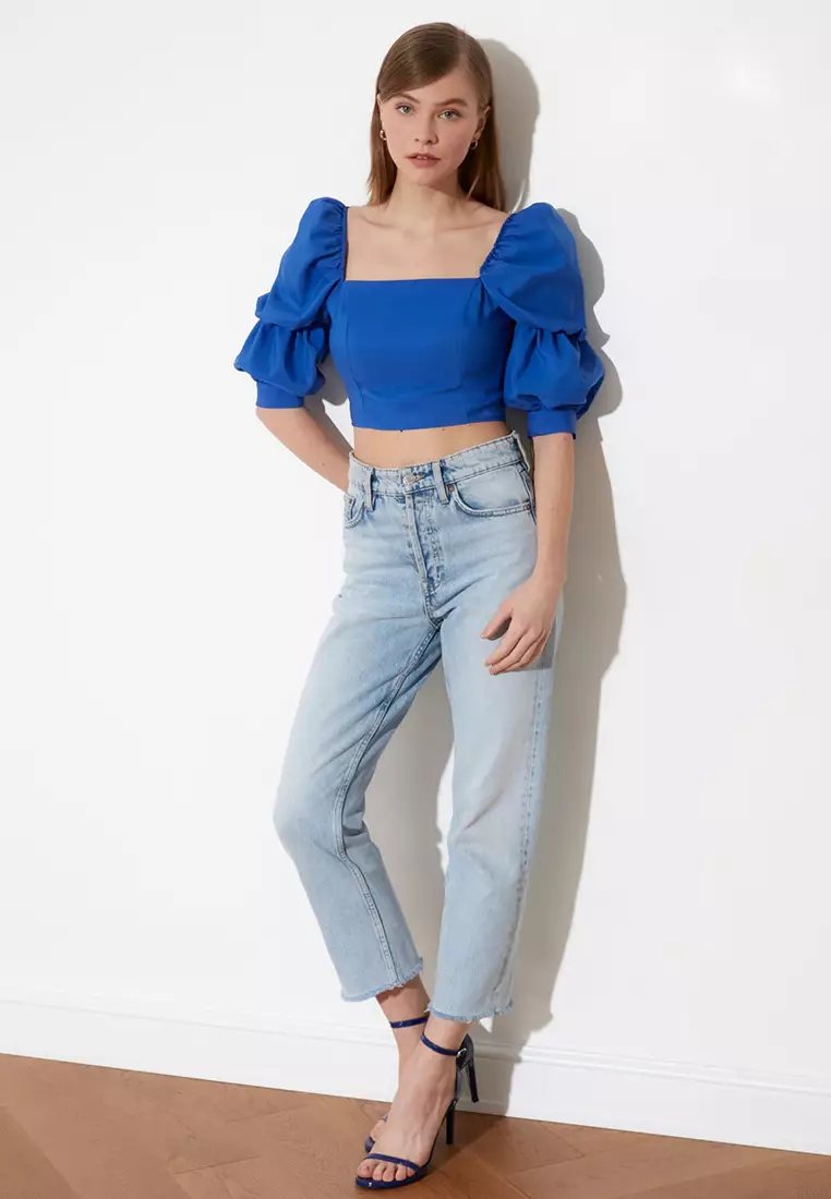 Puff Sleeves Top