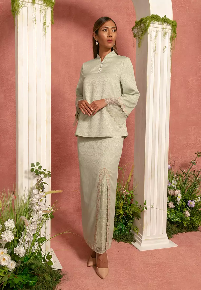 Buy Zalia EMBROIDERY JACQUARD LACE KURUNG KEDAH SET Online ZALORA