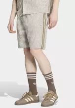 Khaki Six
