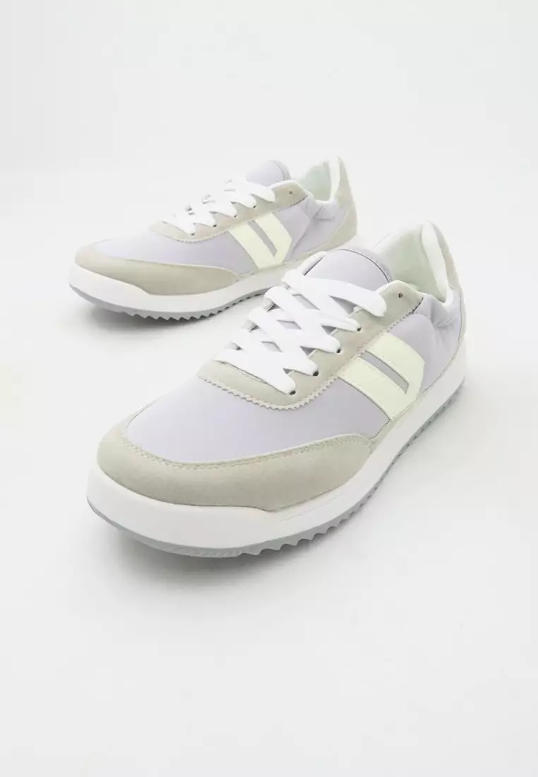 Casual Sneakers