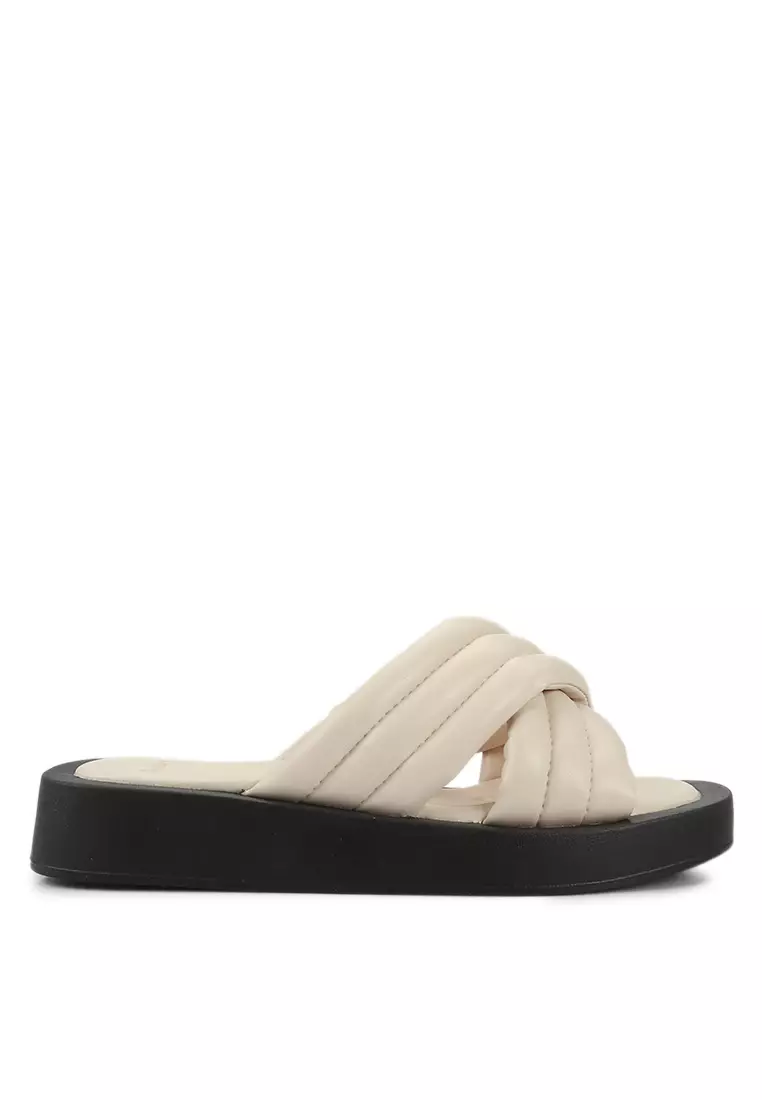 Puffy flip clearance flops