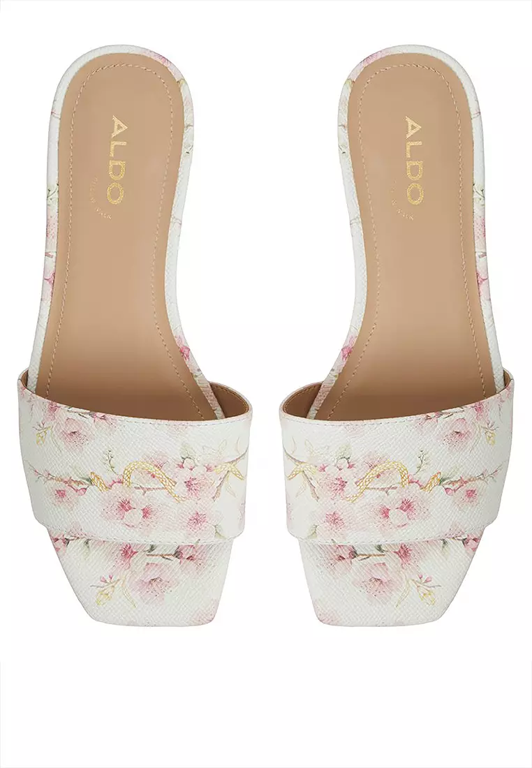 Agnis Slip On Sandals