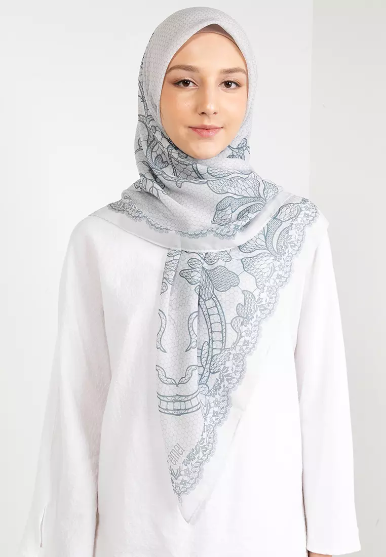 Floral Paisley Print Scarf – Blue Illusion