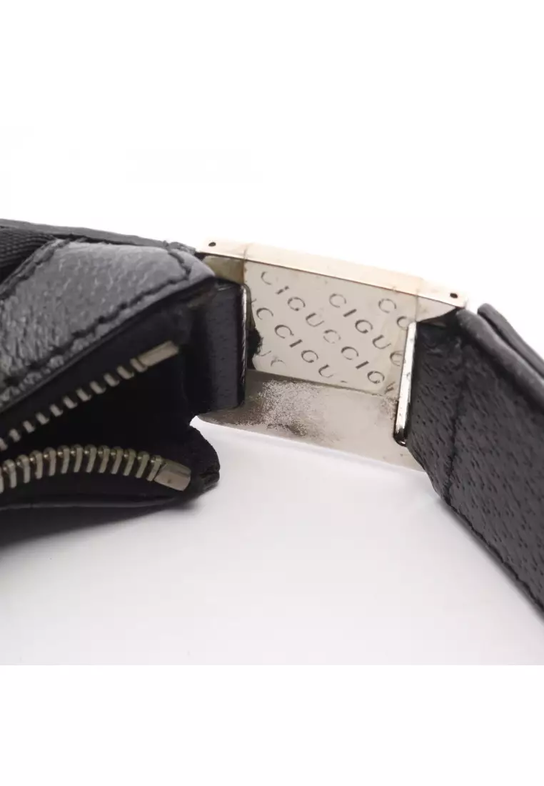 Pre-Loved Gucci one shoulder bag Nylon leather black