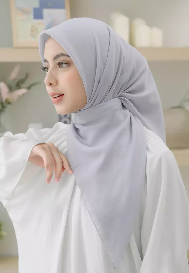 Theya Voal Square Light Silver NEW