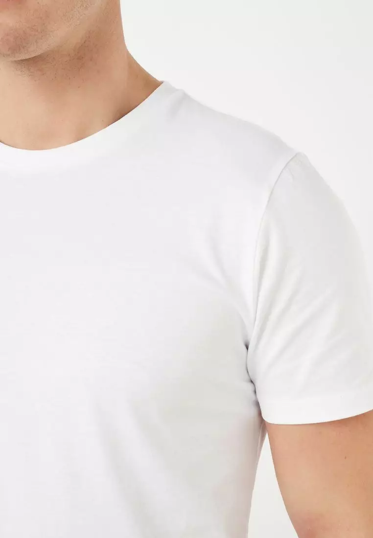 Essential T-Shirt Slim Fit