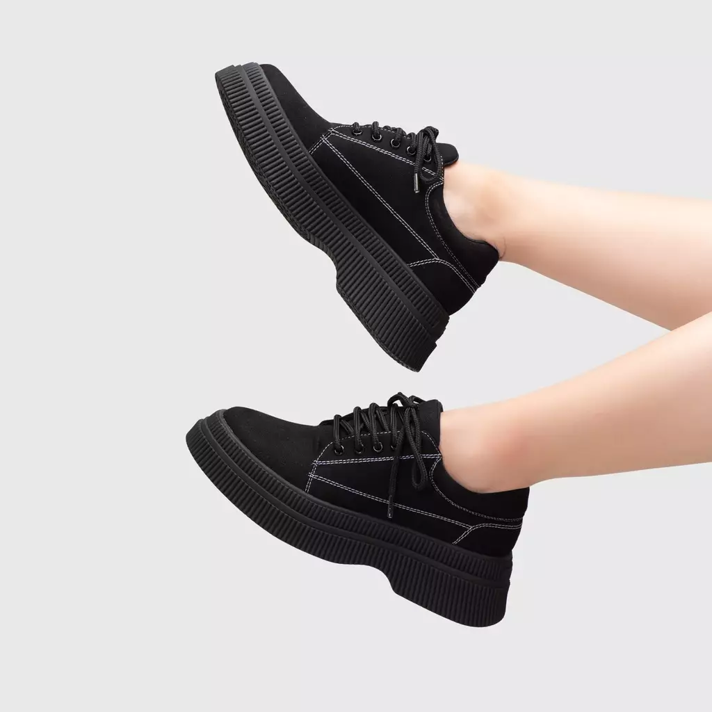 Latizia Platform Sneakers Black