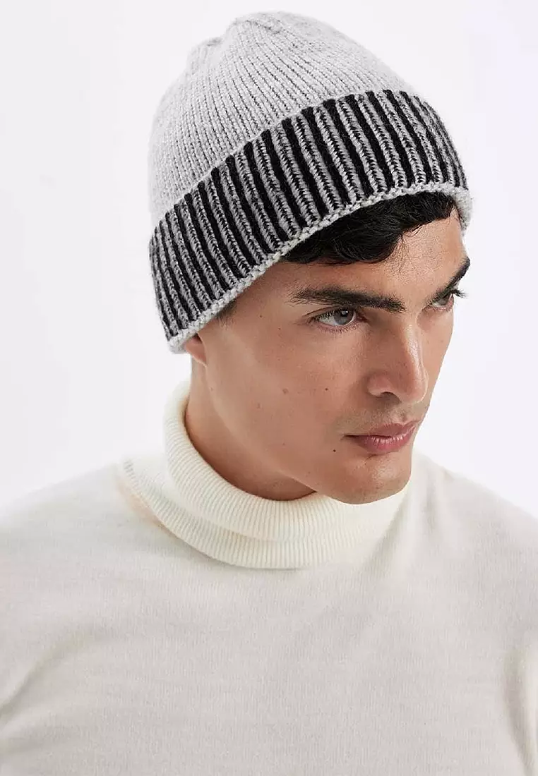 Contrast Beanie