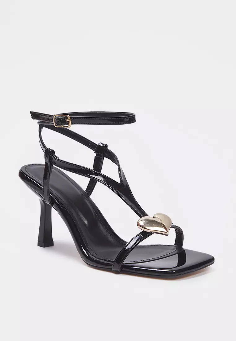 Black Gold Heart Accessory Detailed Patent Leather Women's Thin Heeled Sandals Takss25To00094