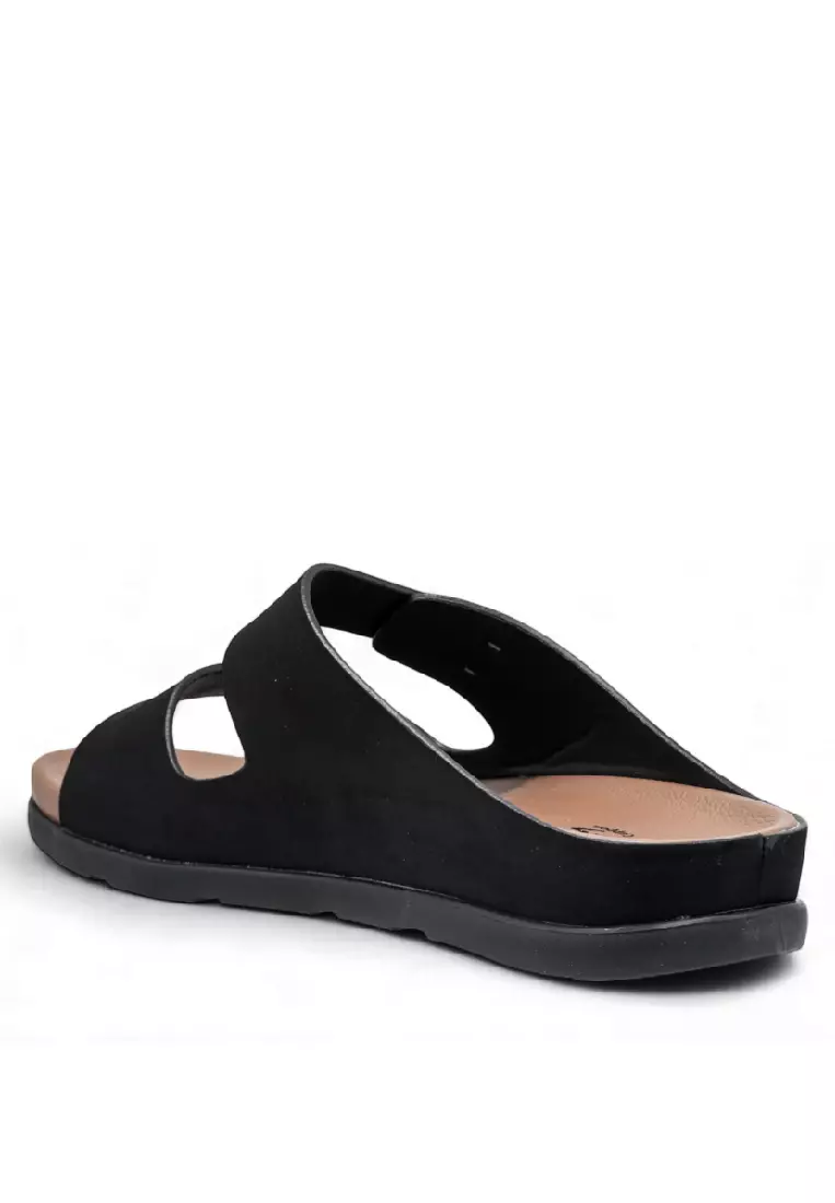 Men Slip On Faux Leather Classic Casual Sandals - 240441246