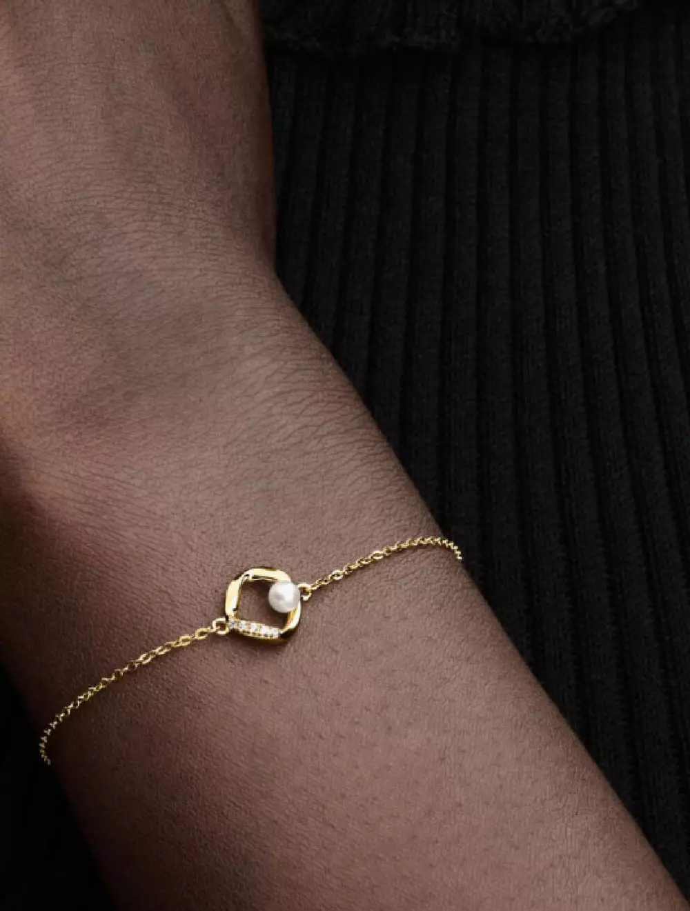 14k gold-plated bracelet with treated white freshwater cultured pearl and clear cubic zirconia