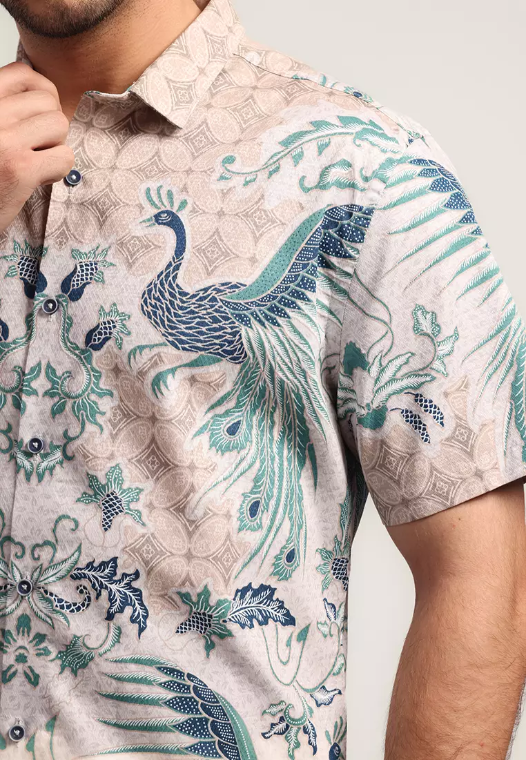 MOC - Kemeja Batik Pria Lengan Pendek Dasarata - Beige Warna Beige