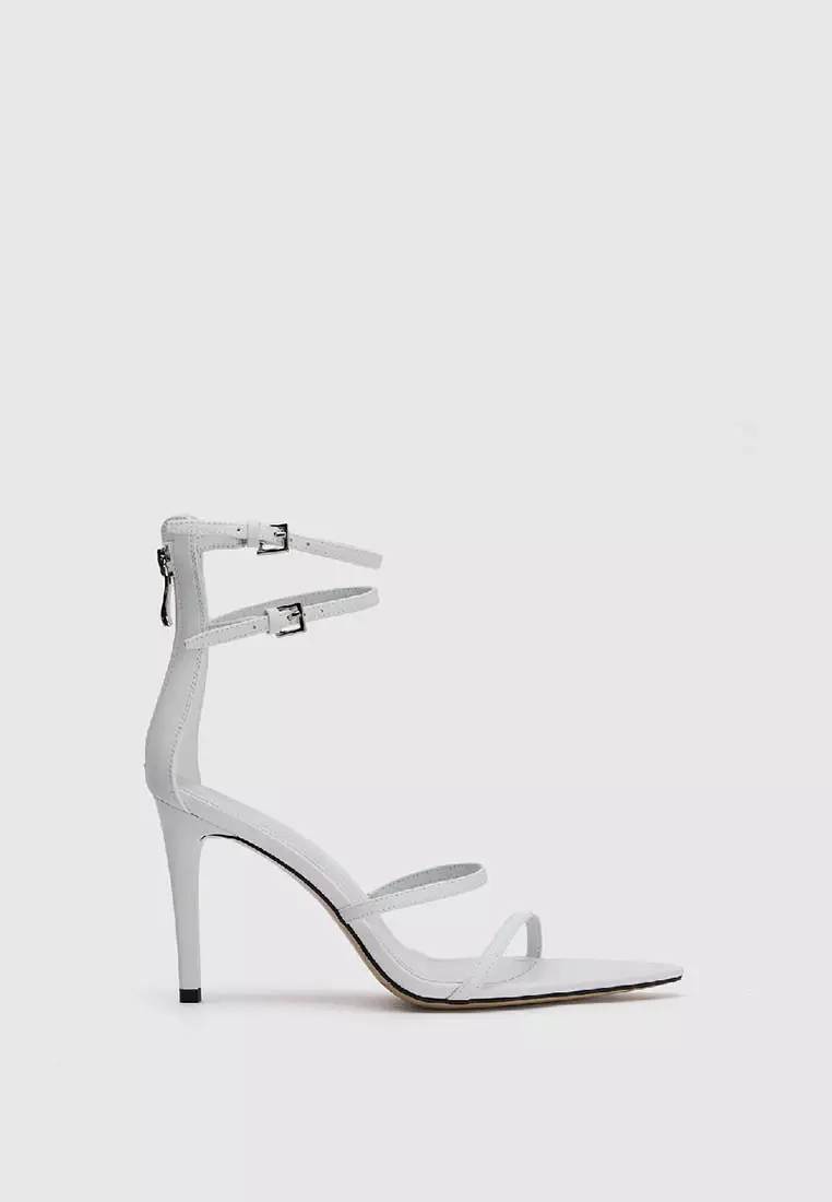 Discount on Urban Revivo  shoes - SKU: Double Buckles Pointed Toe Sandals