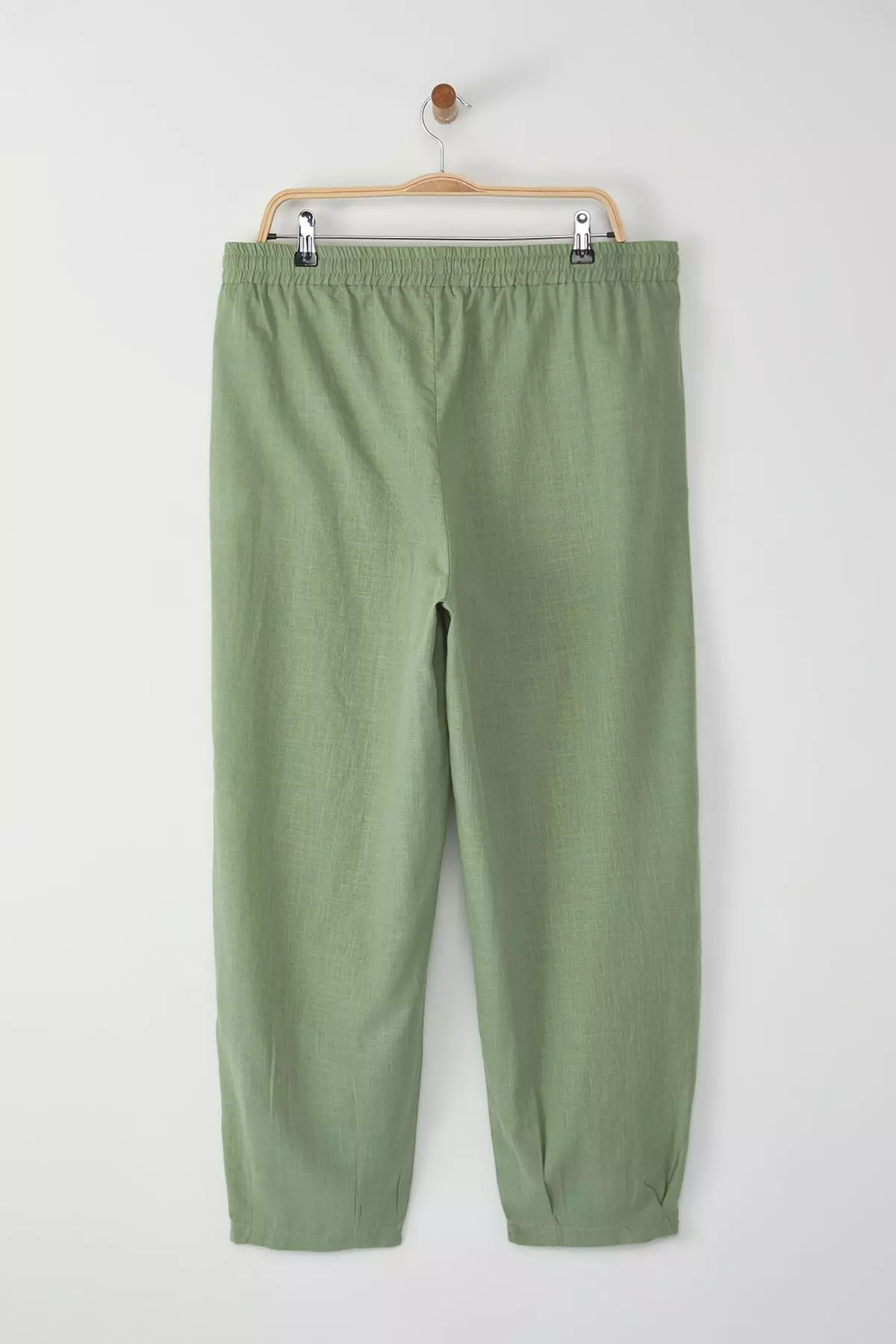 Plus Size Carrot Fit Trousers