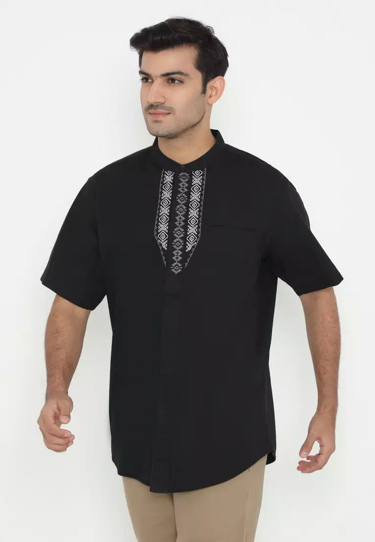 POLICE Kemeja Koko Border Regular Fit Pria