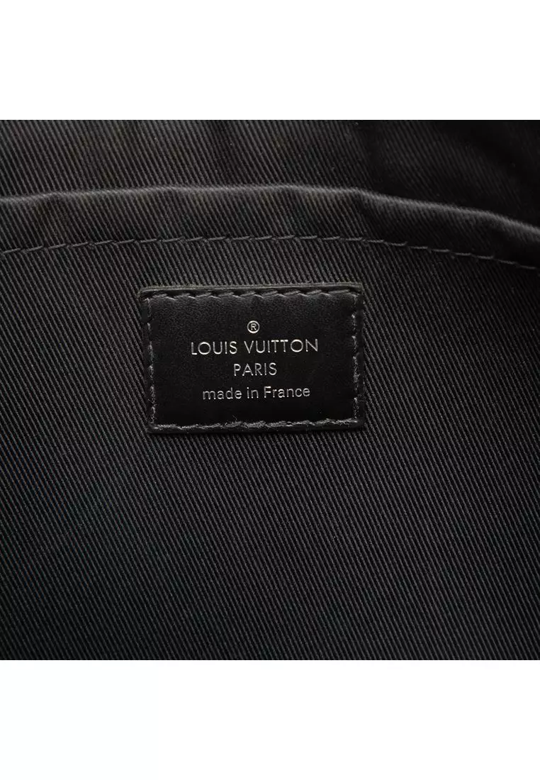 Pre-Loved Louis Vuitton Monogram Eclipse Discovery Pochette Gm