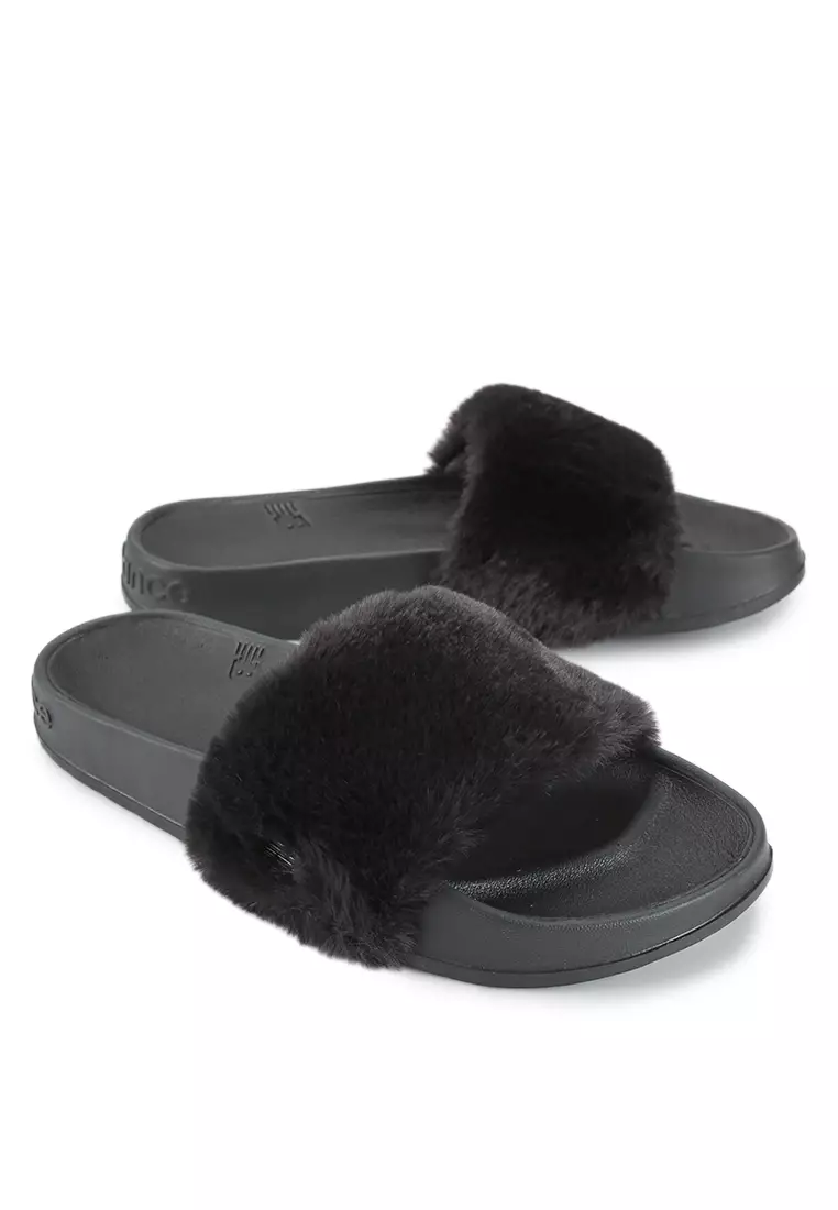 New balance discount flip flop