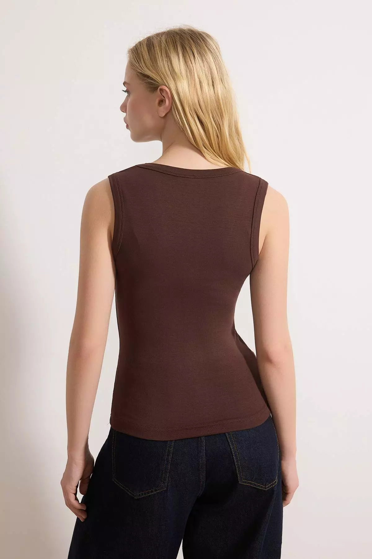 Dark Brown Fitted/Sleeveless Stretchy Knitted Undershirt Twoss25Al22