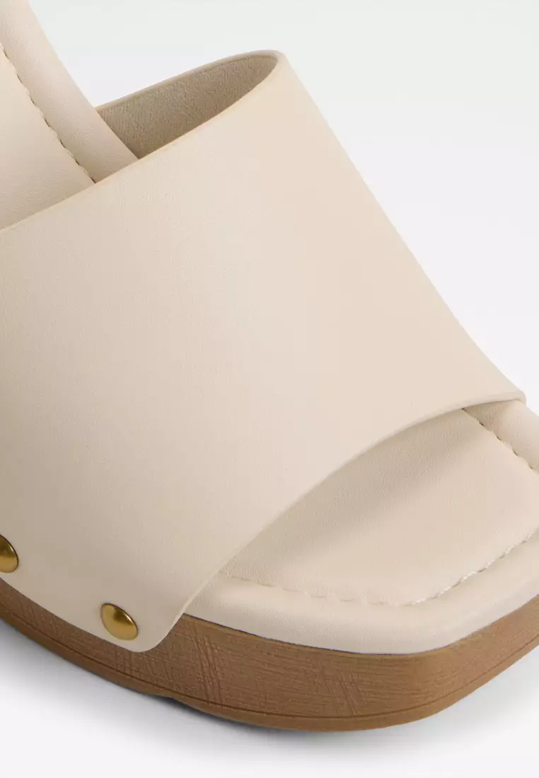 Grounded Wedge Sandals