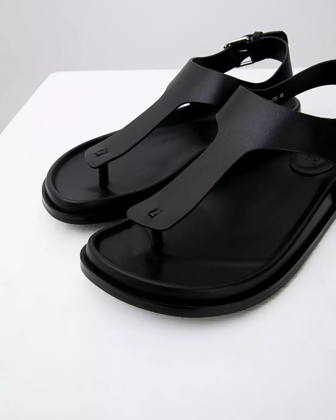EVIGI Sandal Flat Platform Wanita T-Strap Ankle Strap Hitam