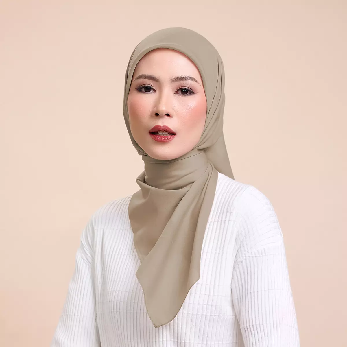 ZM Zaskia Mecca - Shera Cookie Hijab Ultrafine Voal Shiny - Kerudung Segi Empat Wangi Premium