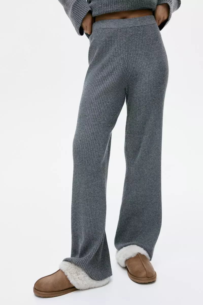 Wide rib-knit trousers