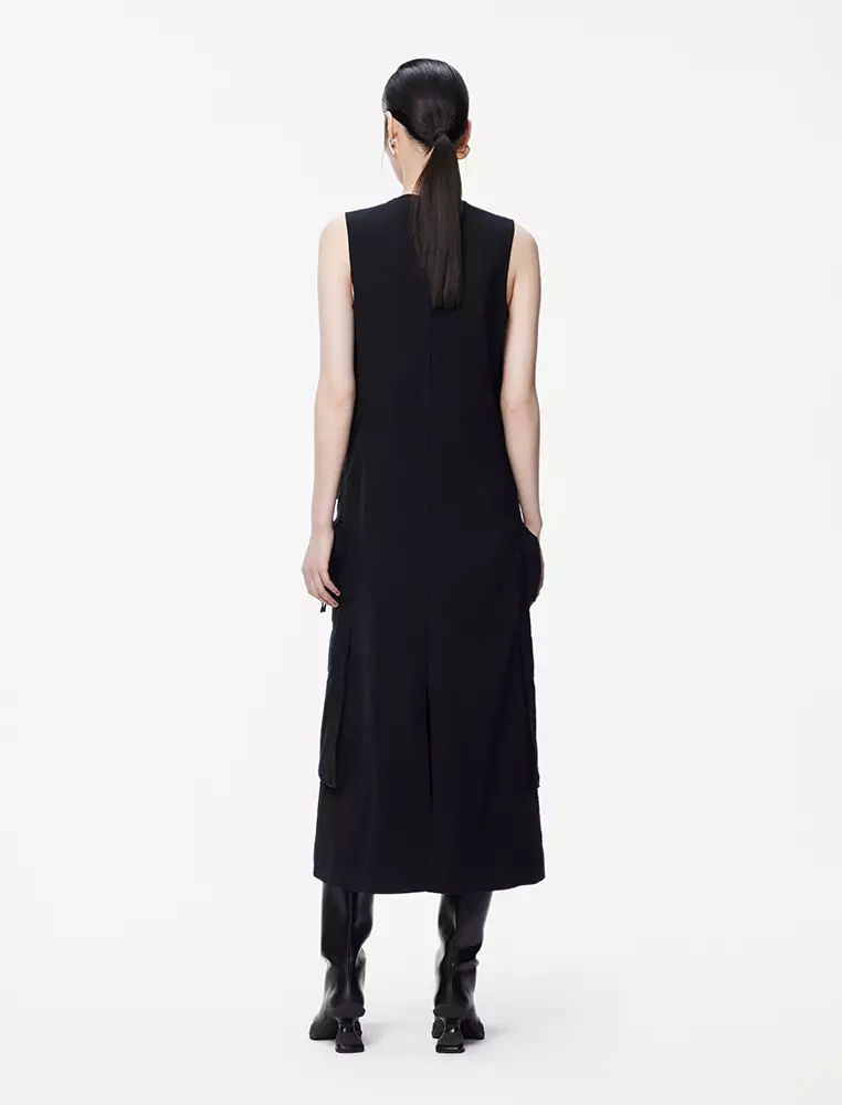 V neck sleeveless dress