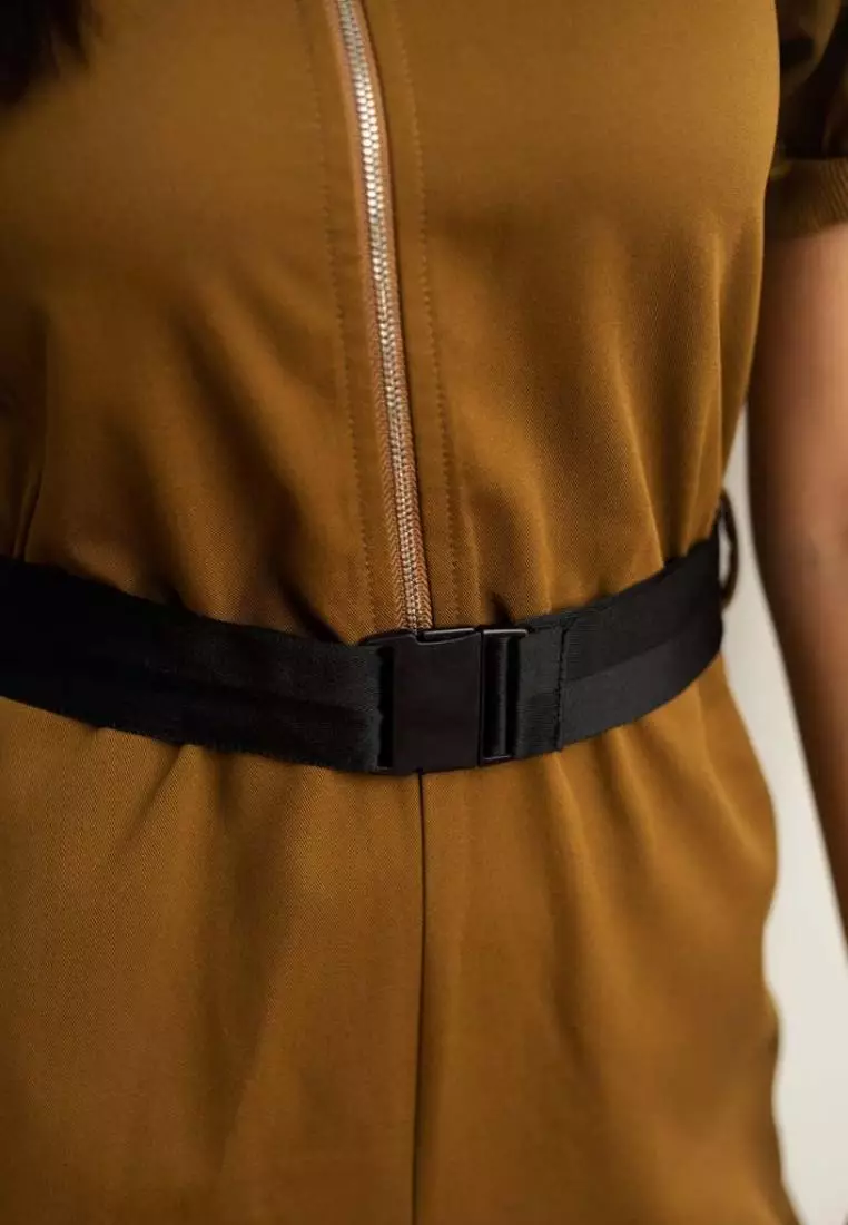 SPORTY JUMPSUIT WITH BELT