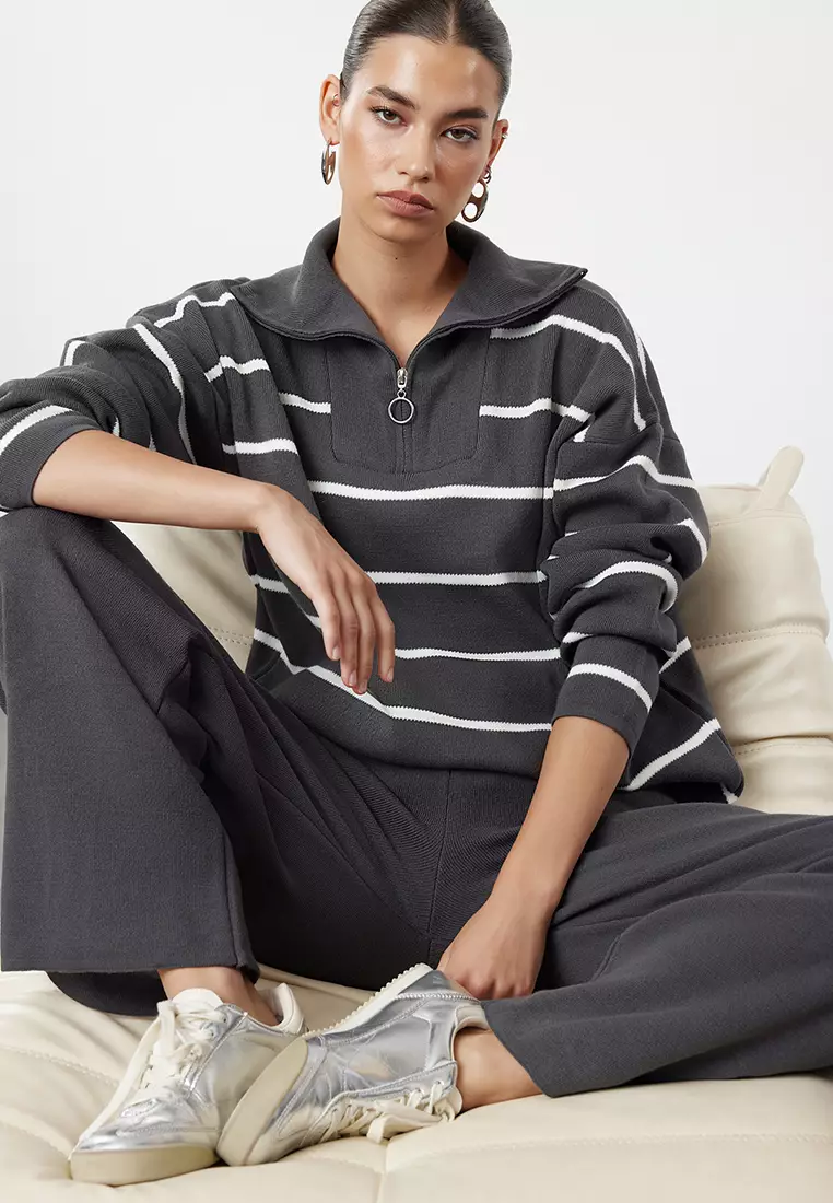 Wide Fit Anthracite Knitwear Set Zippered