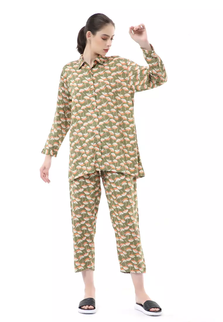 Nayra One Set Setelan Kemeja Wanita Lengan Panjang Motif Kipas Full Kancing Material Rayon ORIGINAL - Olive