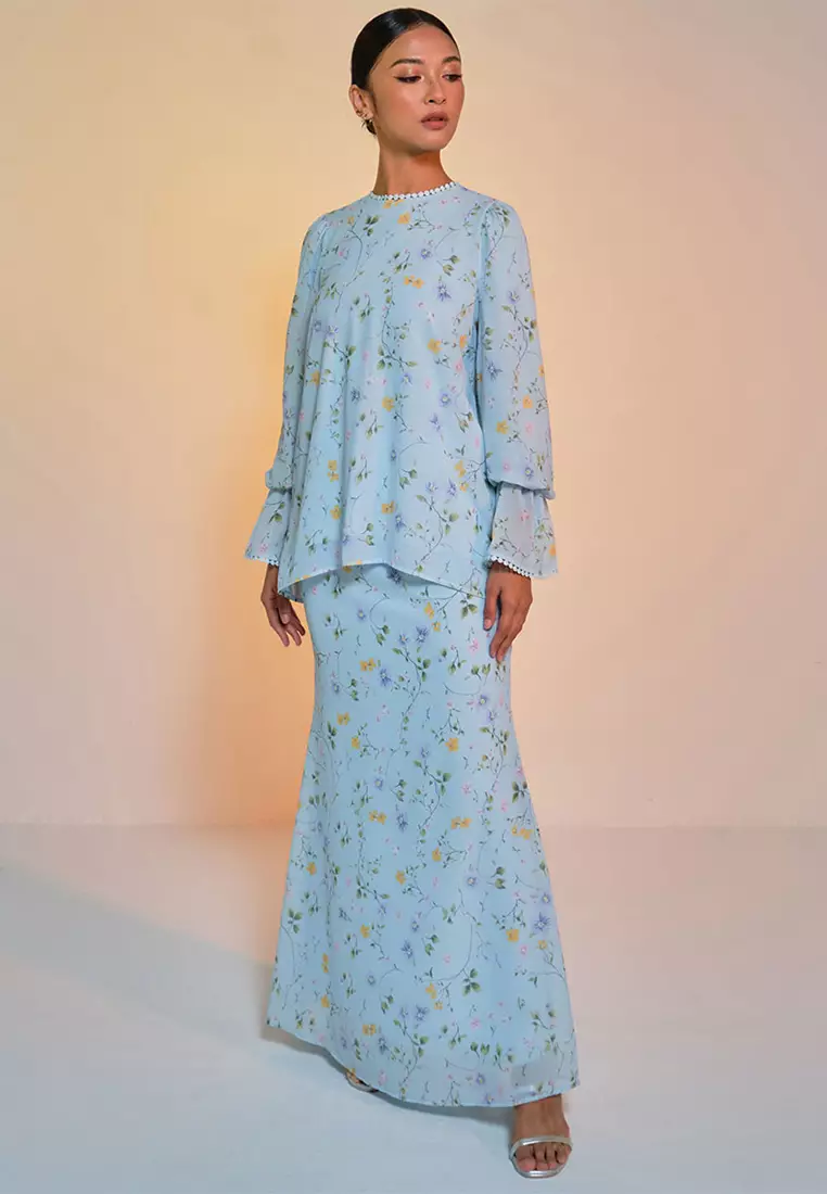 Fajar Blouse & Skirt - Sky Blue Spring