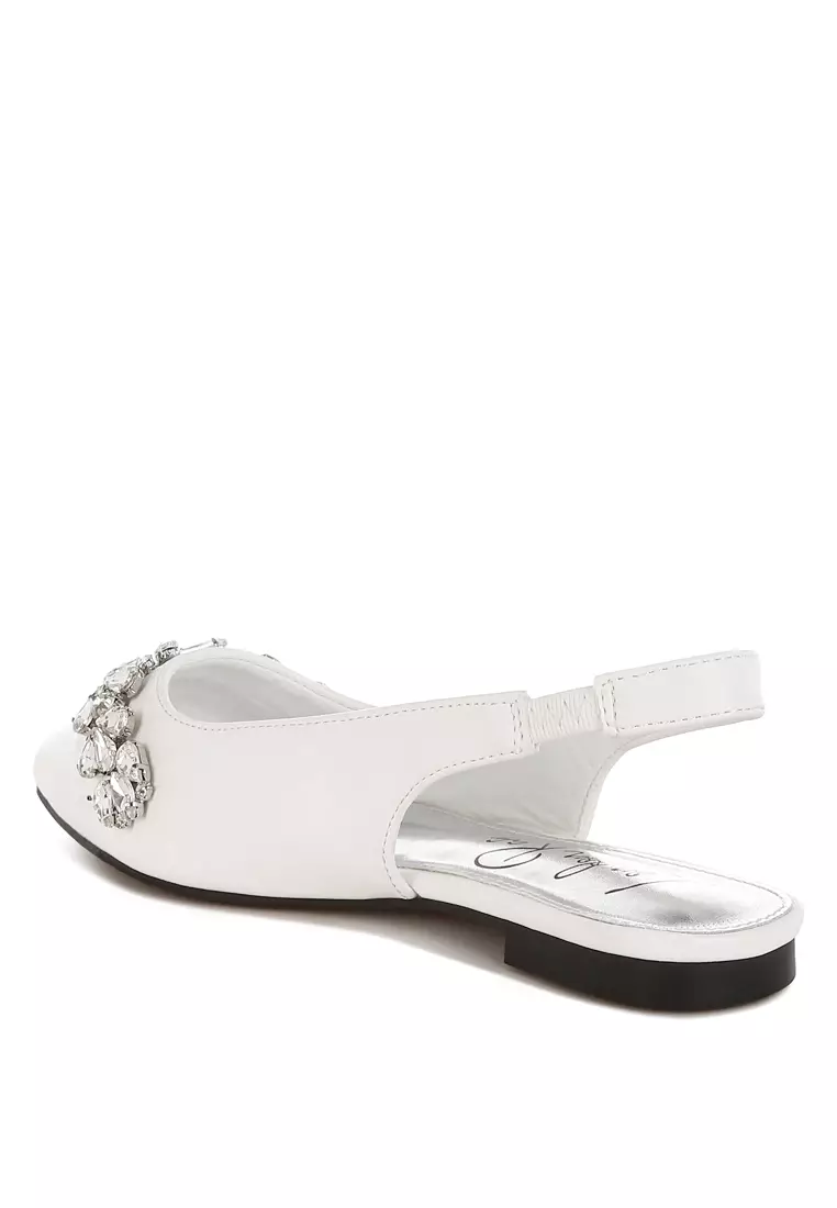 Sandal Datar Berhias Berlian Imitasi Warna Putih